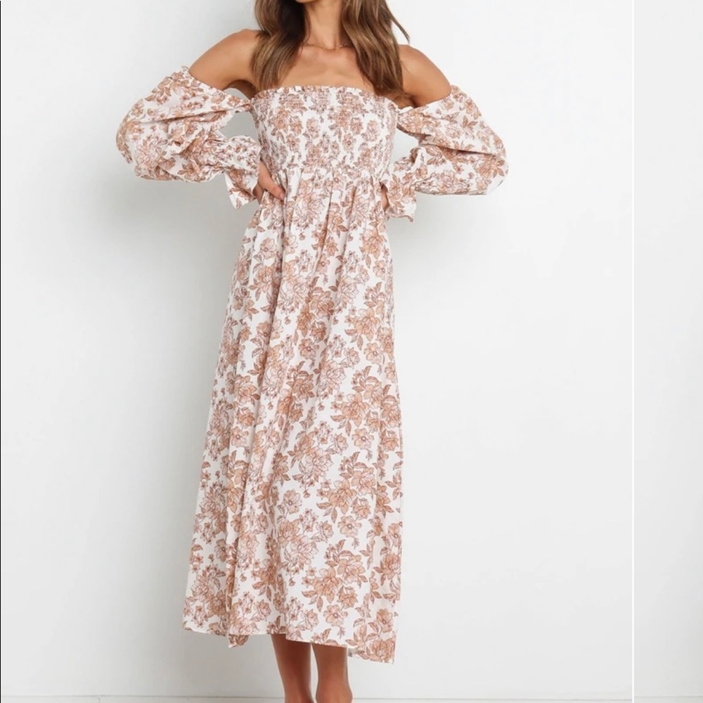 ONLY WORN ONCE WOMENS PETAL + PUP GABRIELLA DRESS IN TAN FLORAL SIZE 6